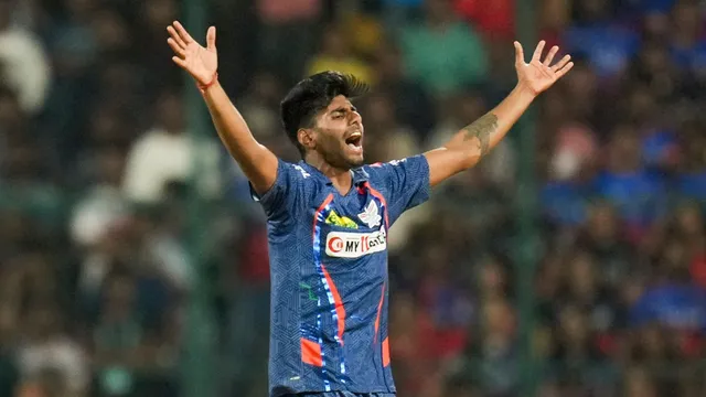 Lucknow Super Giants's Mayank Yadav during the Indian Premier League (IPL) 2024 T20 cricket match between Royal Challengers Bengaluru and Lucknow Super Giants, at M Chinnaswamy Stadium, in Bengaluru, Tuesday, April 2, 2024