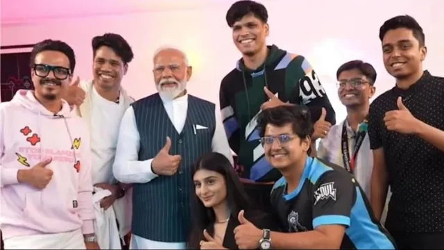 Narendra Modi with Indian Gamers