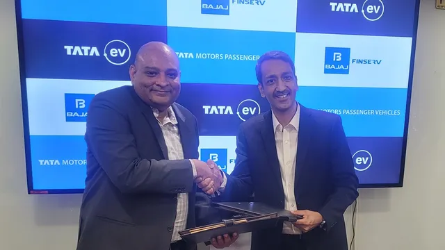 Mr. Dhiman Gupta, Chief Financial Officer, Tata Passenger Electric Mobility Ltd. and Director, Tata Motors Passenger Vehicles Ltd. and Mr. Siddhartha Bhatt, Chief Business Officer, Bajaj Finance Ltd. at the MoU signing in Mumbai