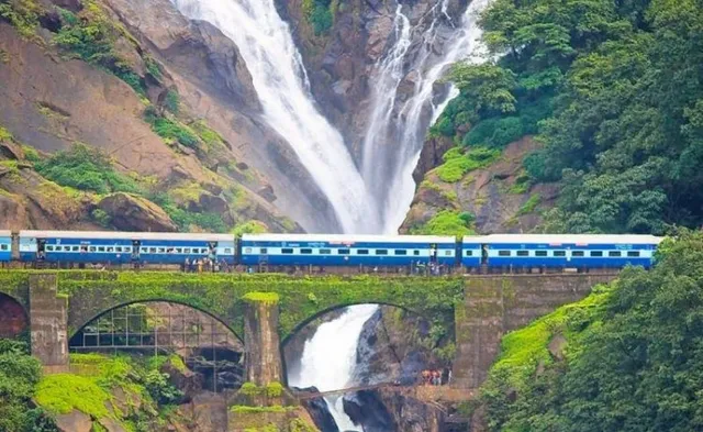 Dudhsagar Waterfall, Goa