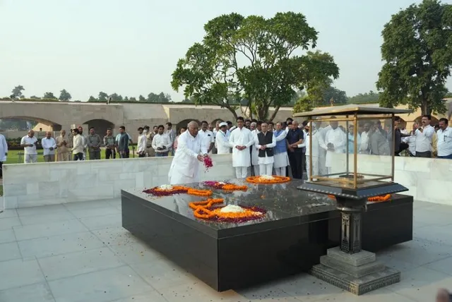 Congress President-elect Mallikarjun Kharge pays tribute to Mahatma Gandhi at Rajghat, in New Delhi, Wednesday, Oct. 26, 2022. Kharge will formally take over as Congress president on Wednesday after he is handed over the certificate of election at a function at AICC headquarters