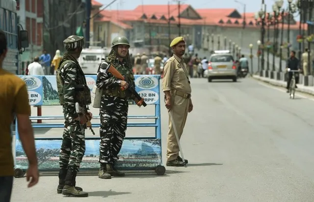 Encounter breaks out between terrorists and security forces in J-K's Shopian