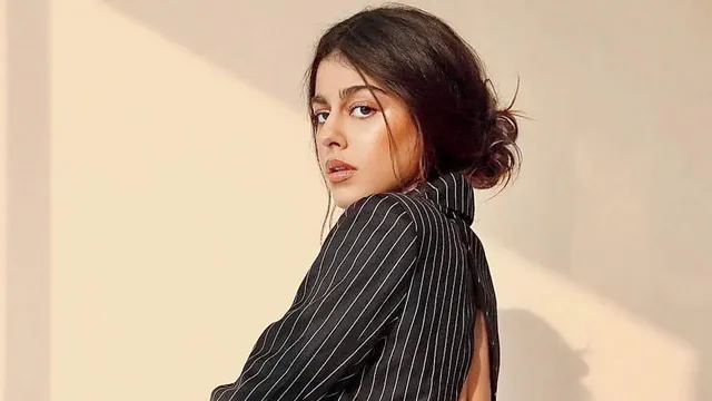 Alaya F