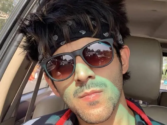 Pooja Entertainment refutes rumours of a three-film deal with Kartik Aryan