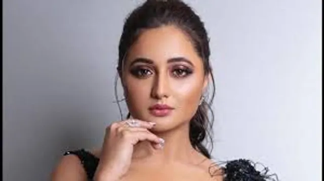 Rashmi Desai stands tall after everyone corners her in the house!