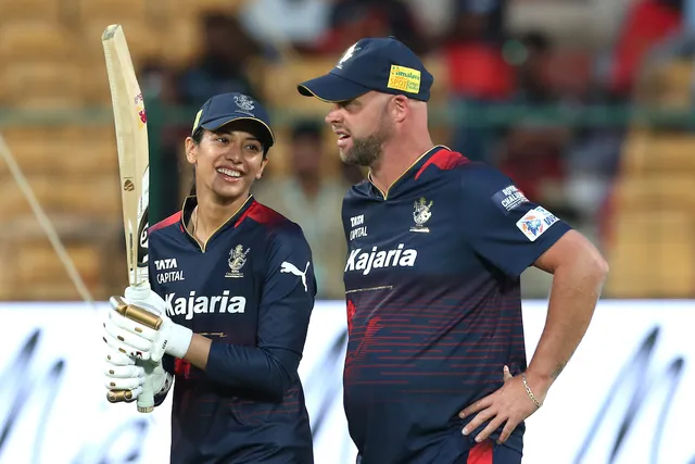 Smriti Mandhana and Luke Williams