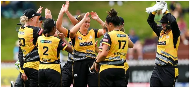 Allround Leigh Kasperek powers Wellington Blaze to atop the league table