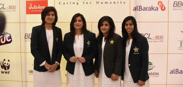 Javeria Khan and Sana Mir bag top honours at PCB Awards