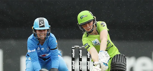 A magnificent 83 from Heather Knight headlines Sydney Thunder's thumping of Adelaide Strikers