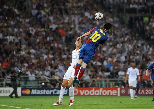Football Memories on X: "Messi's header v Man United | Champions League  Final 2009 https://t.co/GdYhm3UskL" / X