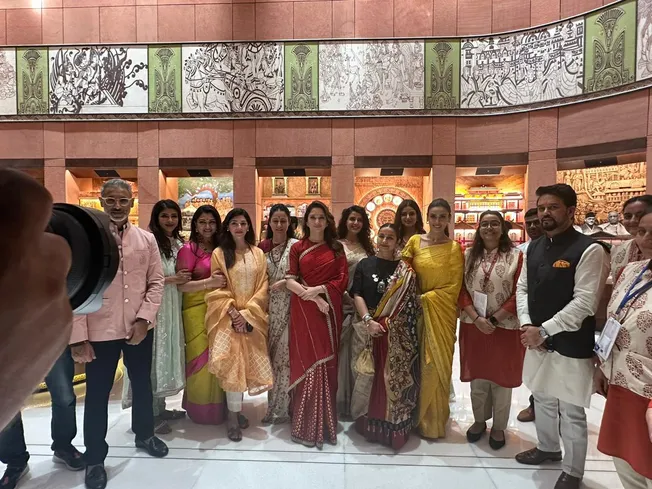 Tamannaah Bhatia visits the Delhi Parliament.png
