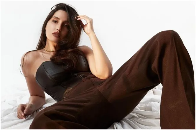Nor Fatehi is Amping up her Fashion Game, This Time with Vintage Pantsuit  and Sexy Corset