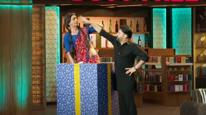 The Great Indian Kapil Sharma Show Trailer: Sunil Grover Jokes About Their  Fallout