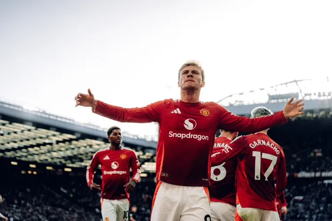 Holjund celebrating the match winning goal for United-Sportz Point.com