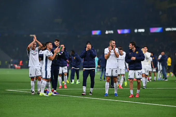 Inter Milan players after their Champions League match- Sportz Point.com