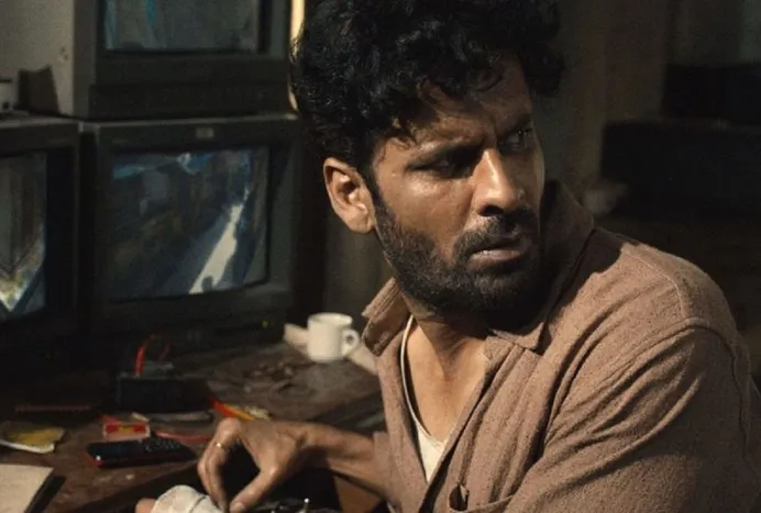 Movie Review Manoj Bajpayee Starrer Gali Guliyan Film Review -  Entertainment News: Amar Ujala - Film Review:'गली गुलियां' की जटिलता और मनोज  वाजपेयी की सरल बातें, रोमांच बढ़ाएंगी
