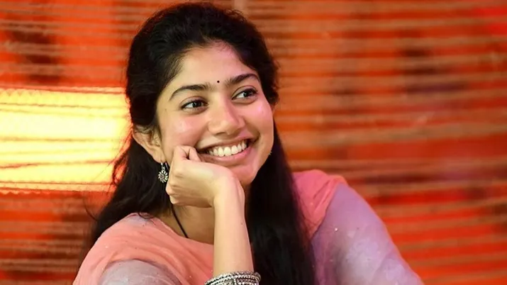 Is Sai Pallavi dating a married actor? This is how fans are reacting after  the rumour! -Hindi Filmibeat