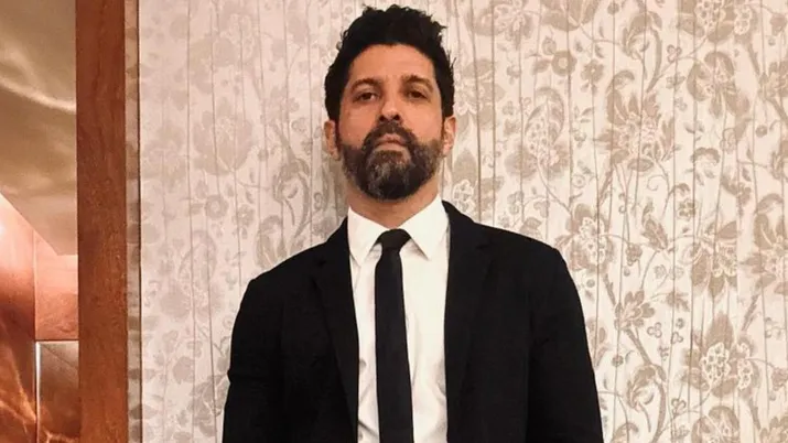 फरहान अख्तर ने 3 करोड़ रुपये से अधिक की नई मर्सिडीज कार खरीदी