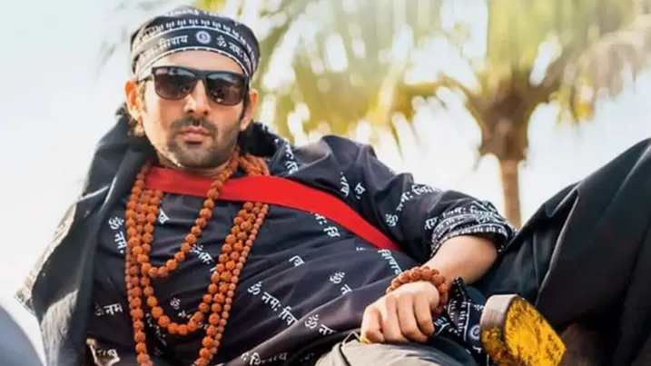 भूल भुलैया 3' रिलीज होने से पहले ही कार्तिक को मिली 'भूल भुलैया 4', मेकर्स  ने किया कास्ट - kartik aaryan already signed for bhool bhulaiyaa 4 beefore  release of part 3