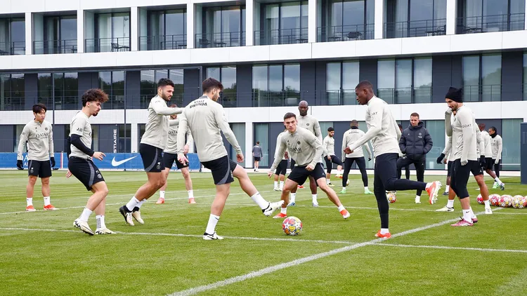 PSG vs Dortmund: PSG in training