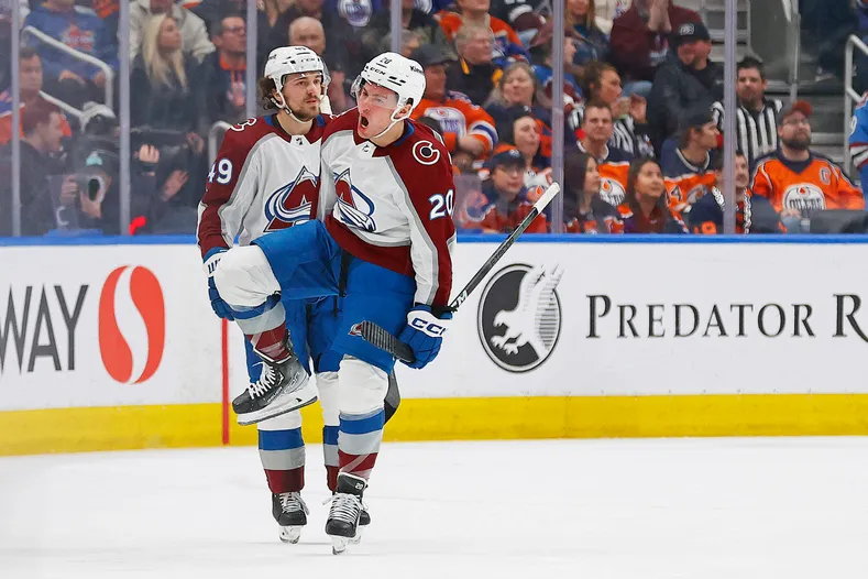 Oilers top Avalanche to clinch playoff berth | Reuters