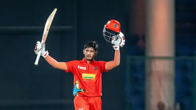 priyansh arya second gautam gambhir