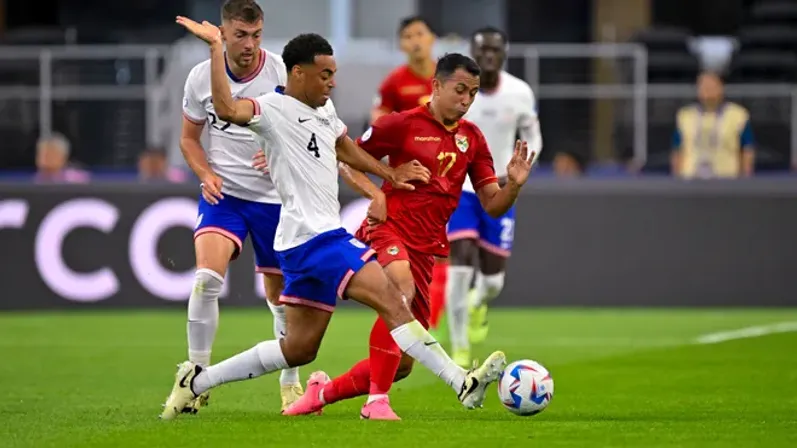 Bolivia in the game against USA