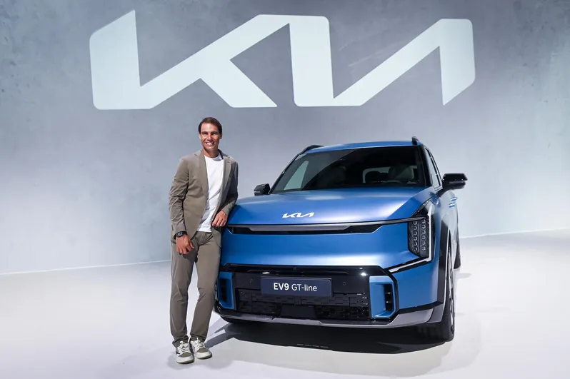 Electrified tennis icon: Rafael Nadal gets Kia EV9 - eMove360°