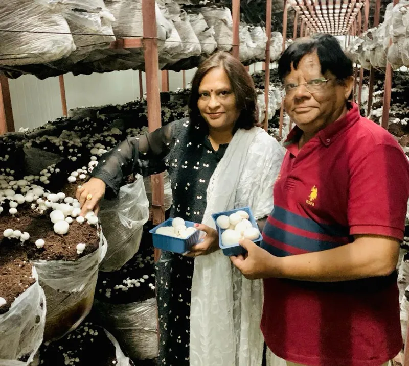 parents rashmi and rakesh arya