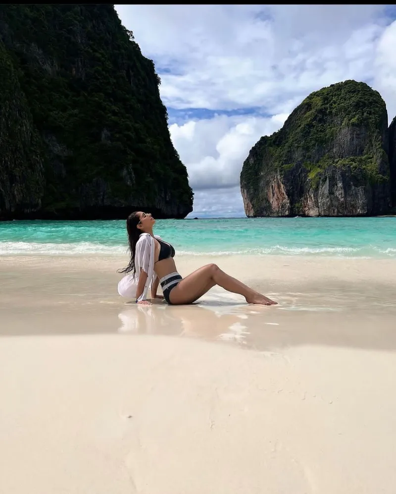 Alankrita Sahai Explores Maya Bay, Phi Phi Islands Stunning Snaps!