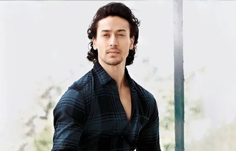 TIGER SHROFF FAILS TO NAME THE PRESIDENT OF INDIA