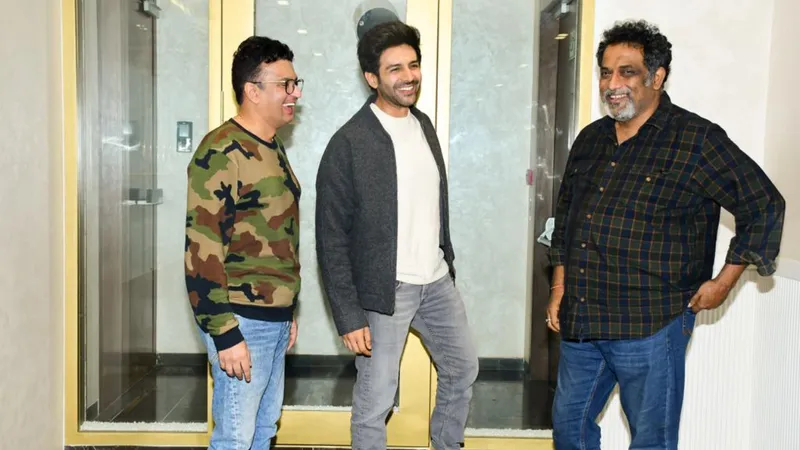 कार्तिक आर्यन, भूषण कुमार और अनुराग बसु ने फिल्म 'आशिकी 3' के स्क्रिप्ट पर  की लंबी चर्चा, जल्द होगा एक्ट्रेस पर भी फैसला