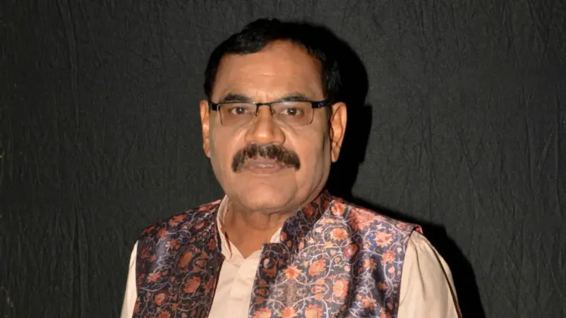 After Sunil Pal, Mushtaq Khan gets kidnapped, tortured for 12 hours: 'They  took more than Rs 2 lakh from Khan and his son's account' | Hindi Movie  News - Times of India