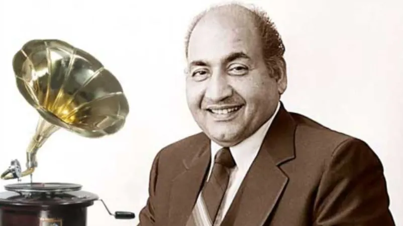 Mohammad Rafi Birthday: बाल काटने से लेकर शहंशाह-ए-तरन्नुम तक का सफर, फकीर  से ली प्रेरणा, अपने संगीत से 3 पीढ़ियों पर किया राज- Navbharat Live  (नवभारत) - Hindi News ...