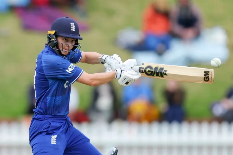 Amy Jones scored a stunning fifty to take England Women's team home in the first WODI against New Zealand Women's team | Sportz Point