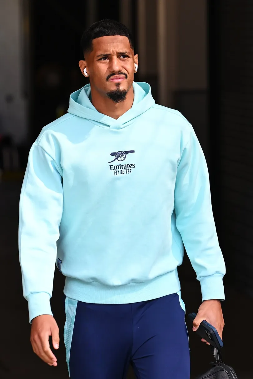 William Saliba arriving pre-kick-off | Spurs vs Arsenal, North London Derby LIVE - sportzpoint.com