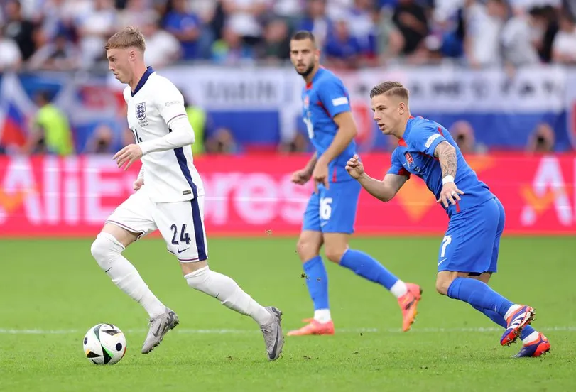 England vs Slovakia UEFA Euro 2024 Round 16 Live Updates - Cole Palmer in action - sportzpoint.com