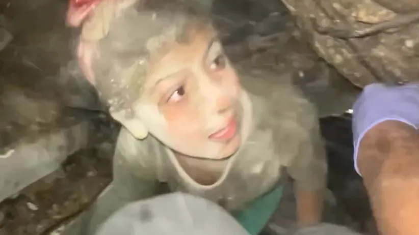 Girl under Gaza rubble asks rescuers to help relatives first