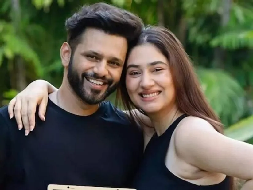 राहुल वैद्य ने बांद्रा में खरीदा 9 करोड़ का आलीशान अपार्टमेंट, दो महीने  पहले ली थी करोड़ों की कार - singer rahul vaidya buy luxury apartment in  mumbai bandra west worth 9 cr ...