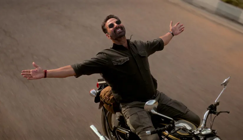 Akshay Kumar became famous as Veer Mhatre | अक्षय कुमार की फिल्म सरफिरा का  ट्रेलर रिलीज: नेशनल अवॉर्ड विनिंग फिल्म की रीमेक; जेब में एक रुपए, लेकिन  सपने ऊंचे ...