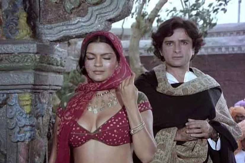 Bollywood actress zeenat aman shocking revelation about satyam shivam  sundaram bold scene after 44 years| बोल्ड ब्लाउज, डीप क्लीवेज..44 साल बाद सत्यम  शिवम सुंदरम की रूपा ने अश्लीलता पर ...