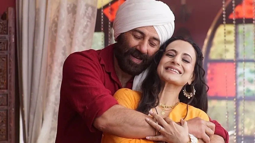 गदर 2' के सेट पर सनी देओल-अमीषा की हुई डायरेक्टर से लड़ाई, एक्ट्रेस ने बताई  वजह - Sunny Deol Ameesha Patel had arguments fight disputes with director  on gadar 2 film set