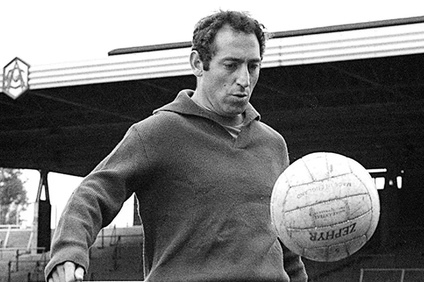  Francisco Gento, Top 9 players with the most goals in El-Clasico history | sportzpoint.com