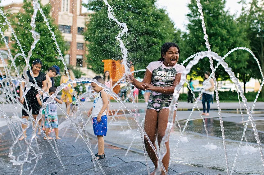 navy-pier_water-fountain_chicago