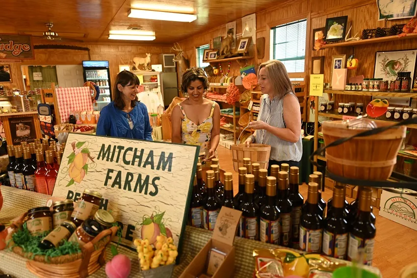 Mitcham Farms Orchard and Peach Store