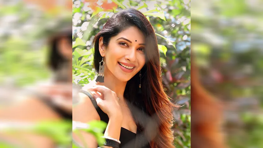 Elakshi Gupta on Balancing TV and Film Roles in Hamara Parivar