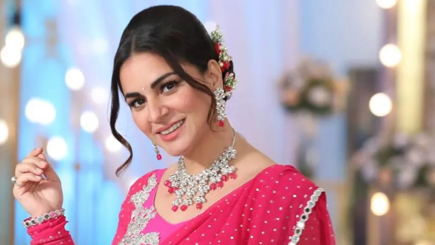 Shraddha Arya Bids Farewell to Kundali Bhagya 'Preeta is Me, I Am Preeta'