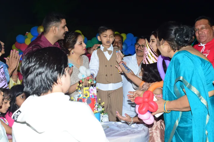 Nyrraa Banerji & Ronnie Rodrigues Celebrate Prince Yuvraj’s 5th Birthday