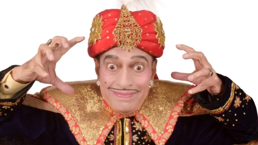 Jadugar Shankar leaves Delhi spellbound with his Spectacular Magic