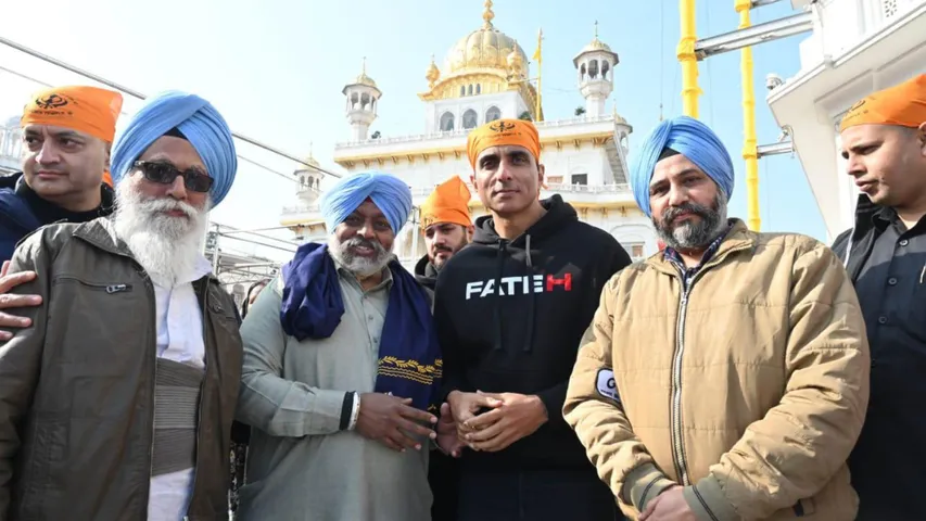 Sonu Sood returns to his homeland Punjab with the Fateh fever